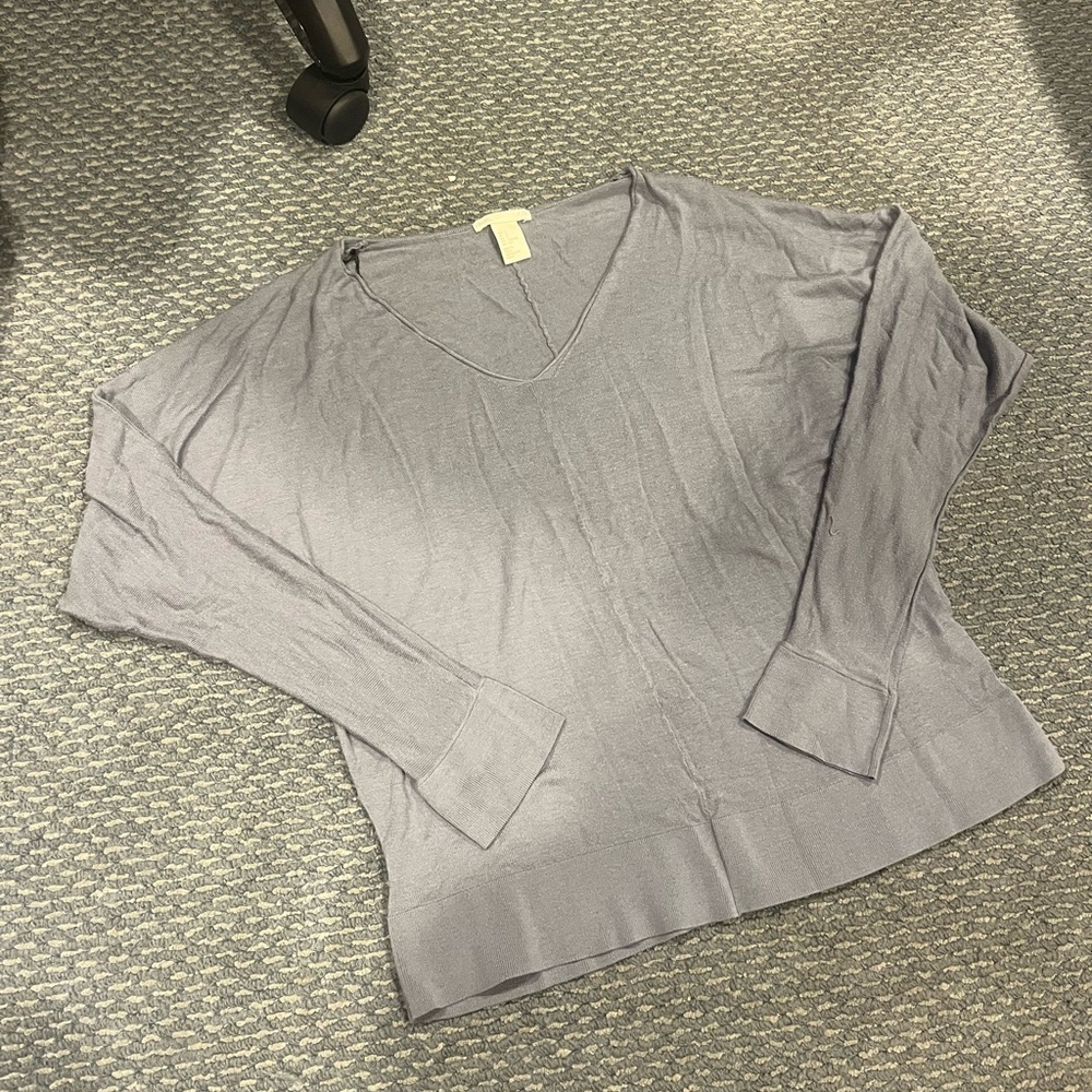 H&M Gray V Neck Fine Knit Long Sleeve Top